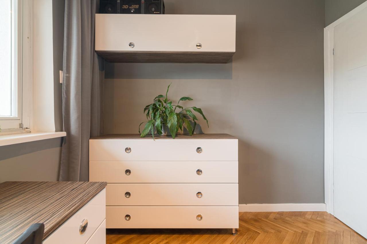 Main Street Studio Apartment Danzig
